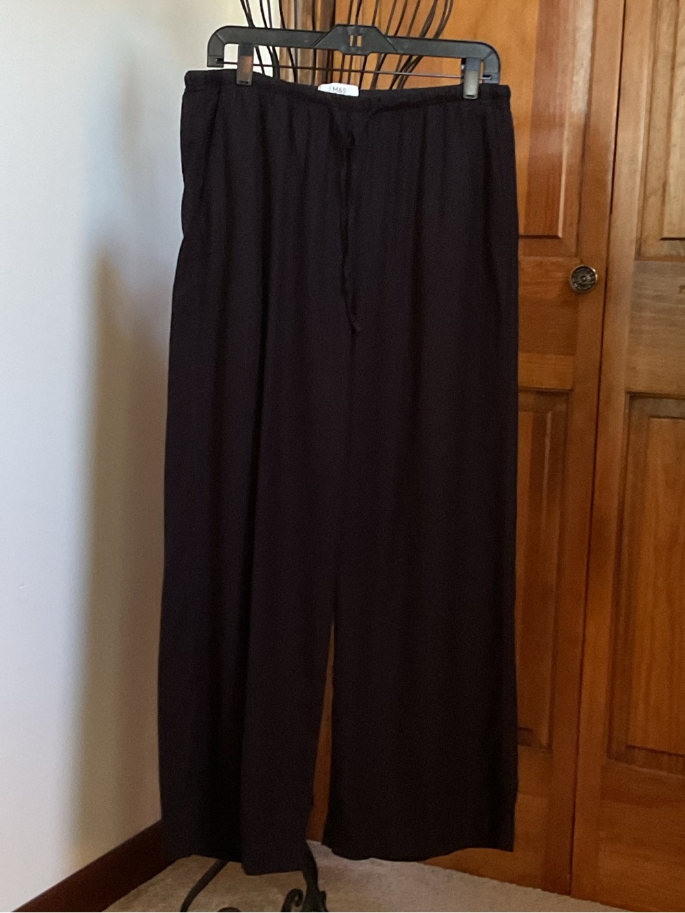 Marks & Spencer linen pants, UK14 short - Picture 10 of 11